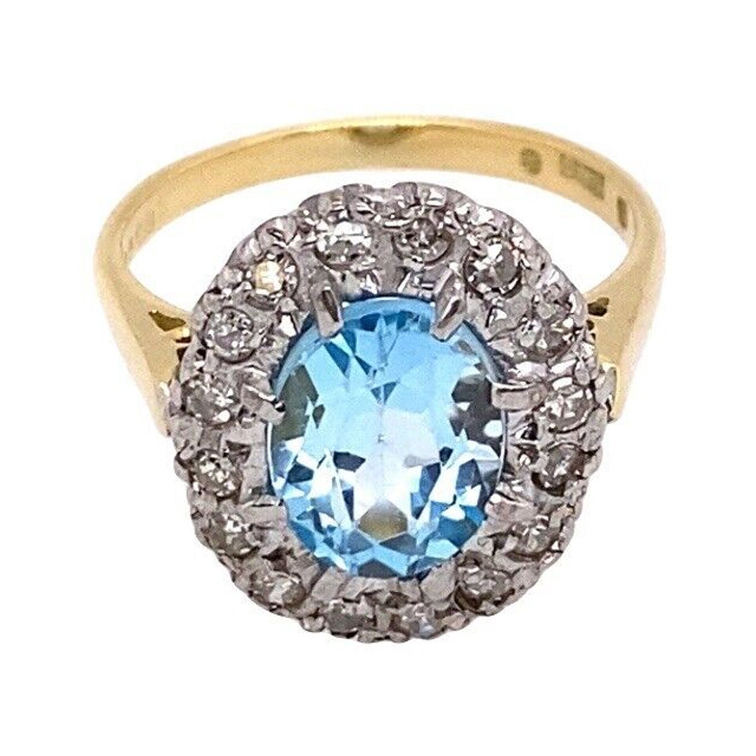 Vintage Oval 2.0ct Blue Topaz Coronet Cluster Ring in 18ct Yellow and White Gold en vente