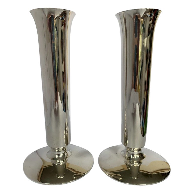 Pair of Matching Sterling Silver Vases by Edward Barnard & Sons Ltd, 1935 For Sale