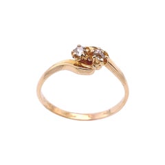 Vintage Diamond Crossover Ring with 2 Victorian Cut Diamonds in 18ct Yellow Gold