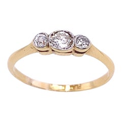 Vintage 3 Stone Diamond Ring Set with Victorian Cut in 18ct Yellow Gold & Platin