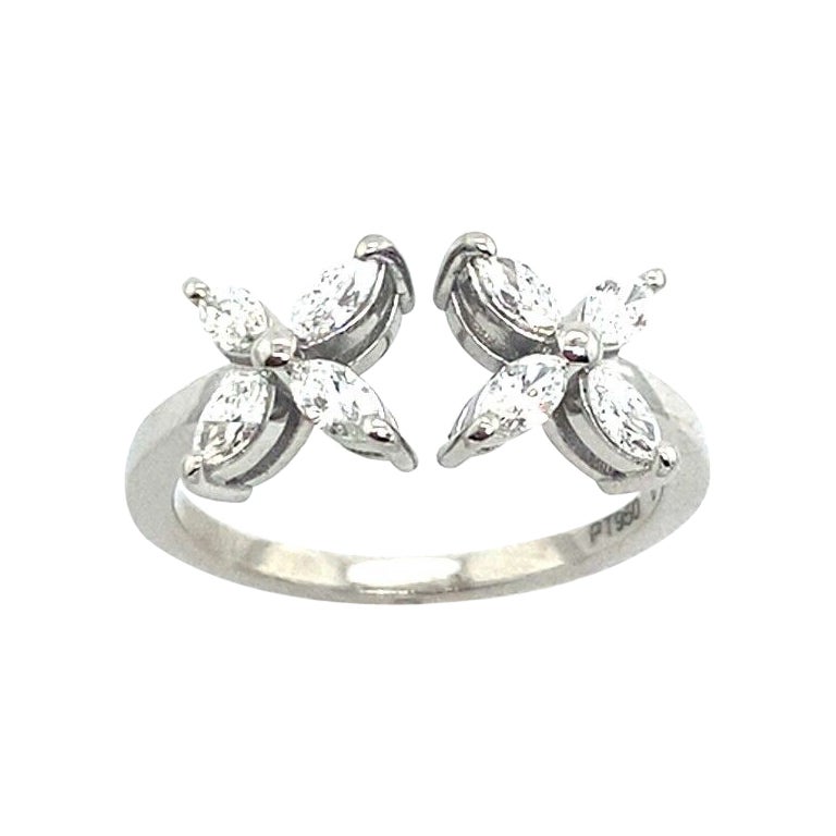 New Platinum Marquise Ring Set with 8 G/VS Marquise Diamonds For Sale