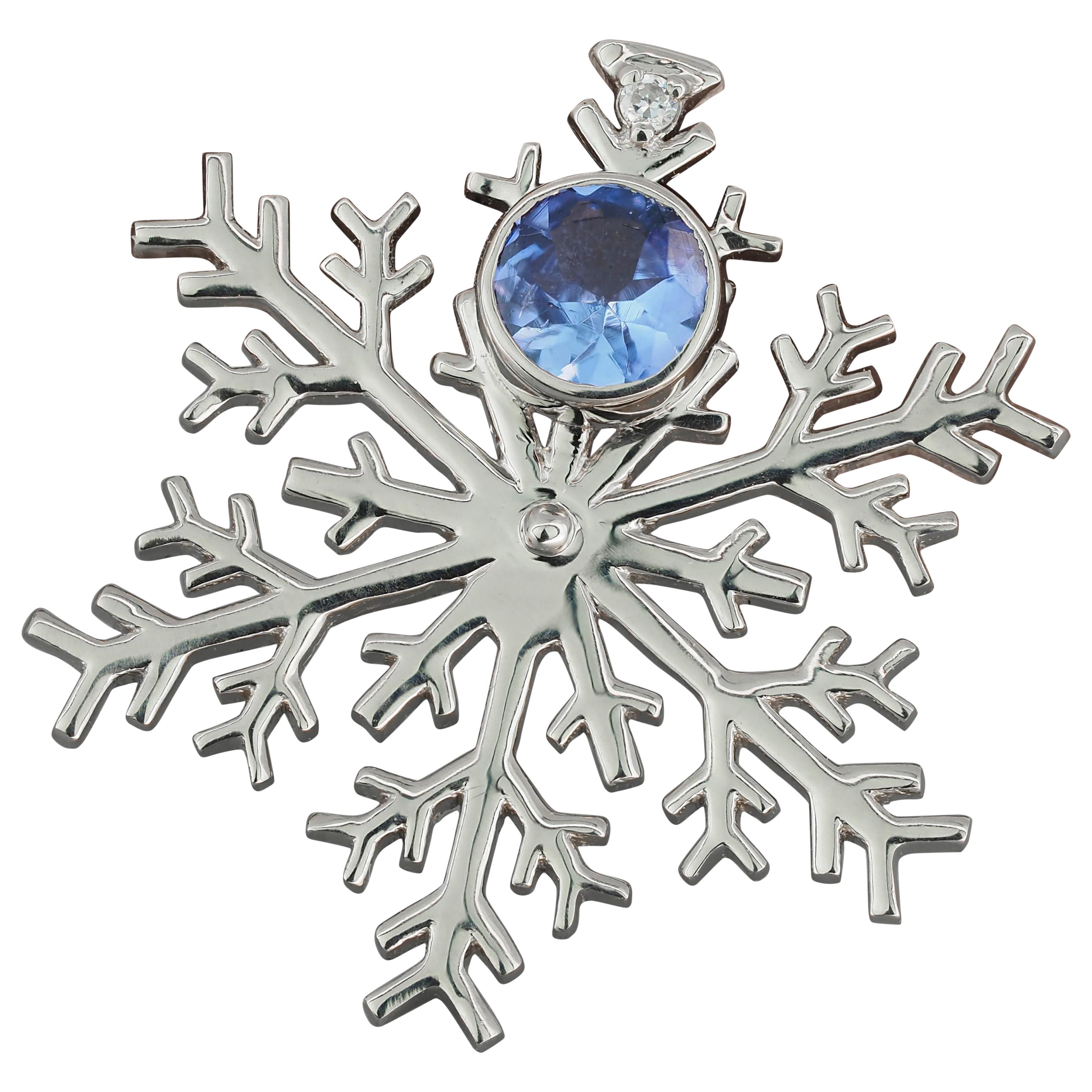 Snowflake Pendant with tanzanite. 