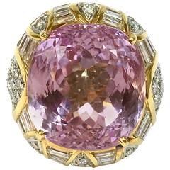 30 Carat Kunzite Diamond Gold Ring