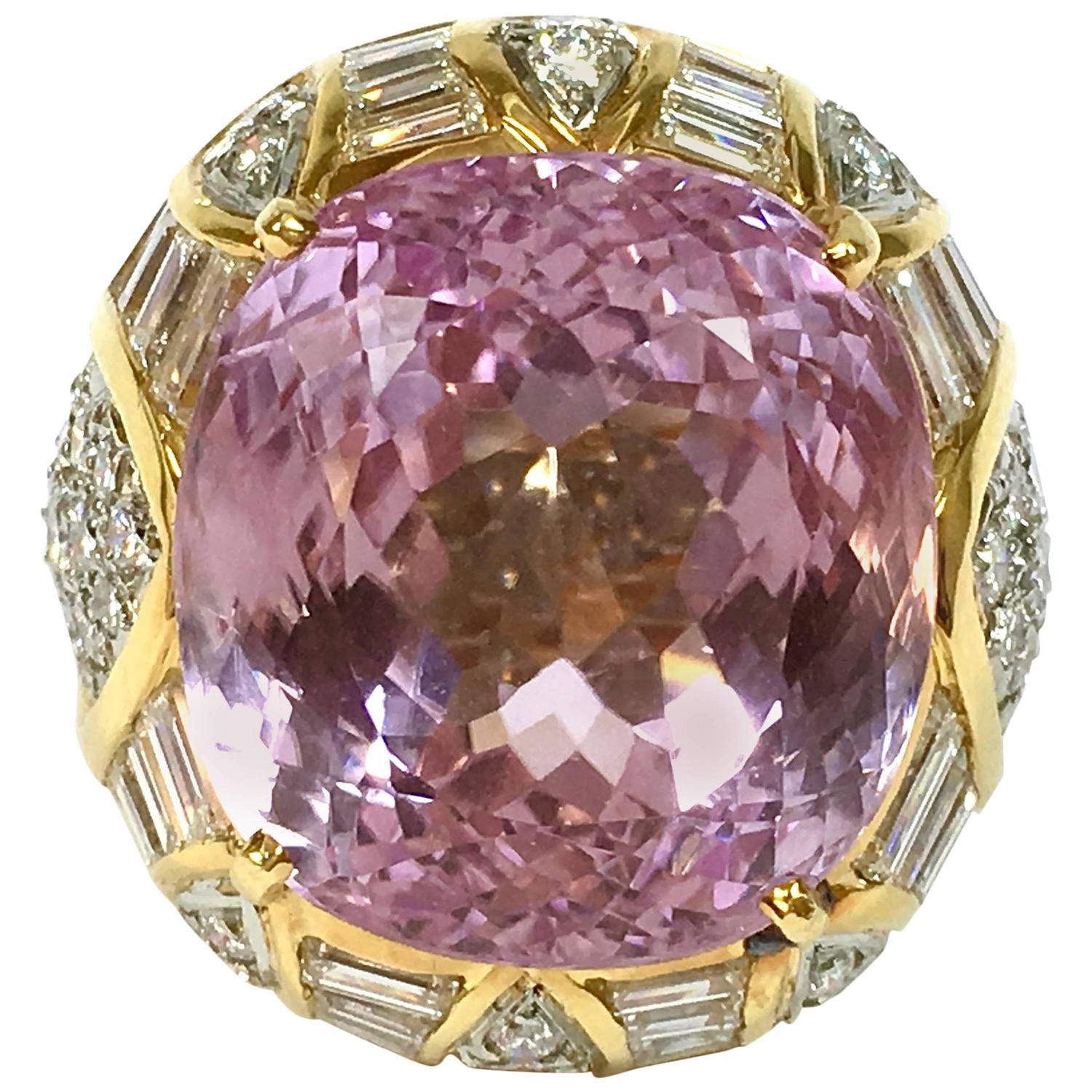 30 Carat Kunzite Diamond Gold Ring For Sale at 1stdibs