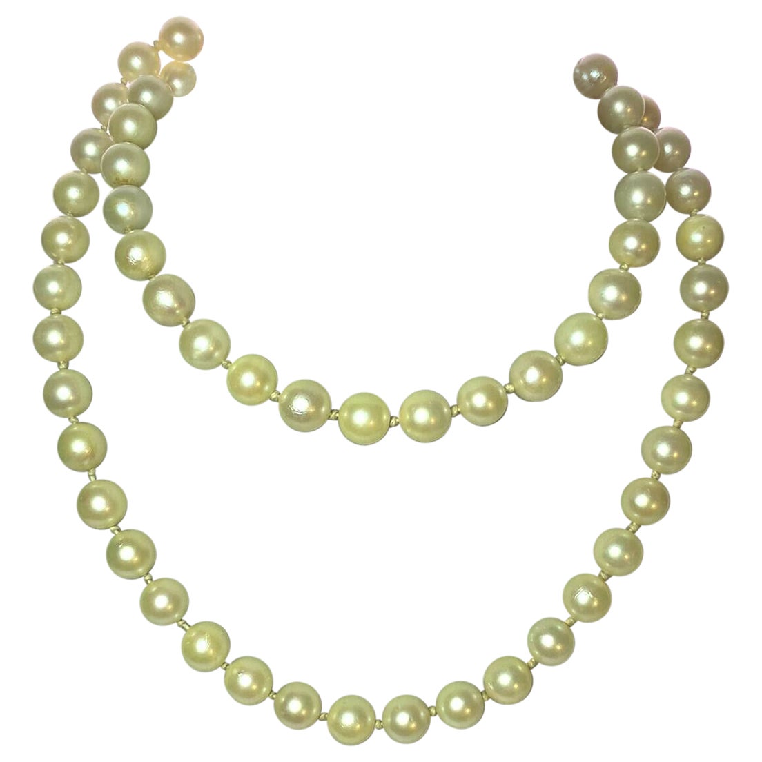 Cultured Pearl Necklace with an 18ct Yellow Gold Diamond Clasp For Sale