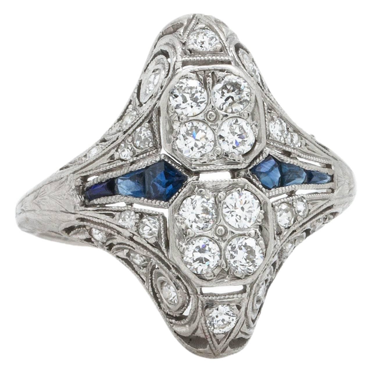 1920s Art Deco Gorgeous Sapphire Diamond Platinum Filigree Ring For Sale