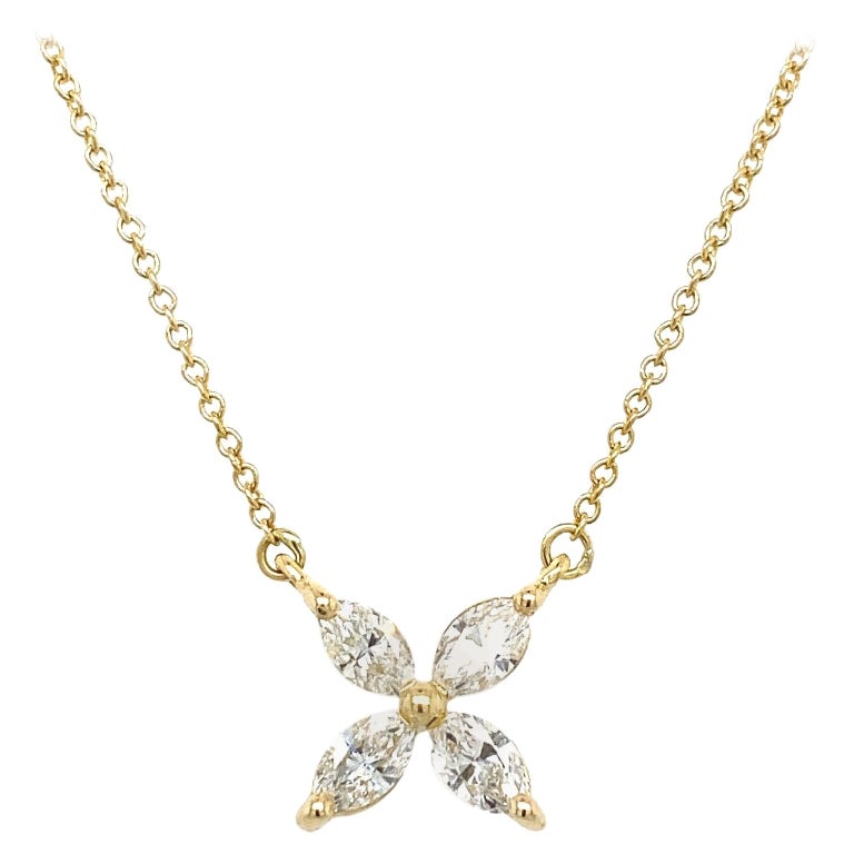 0.40ct F /VS Marquise Diamond Flower Pendant Set in 18ct Yellow Gold For Sale