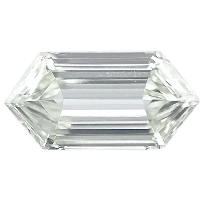 GIA Certified 0.67 Carat Hexagonal Diamond L-VS2 GIA Certified Natural Diamond For Sale