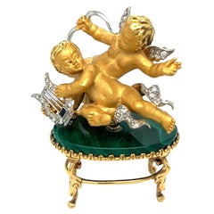 Retro Carrera Y Carrera 18 KT YG and Diamond Twin Cherub Pendant / Malachite Stand