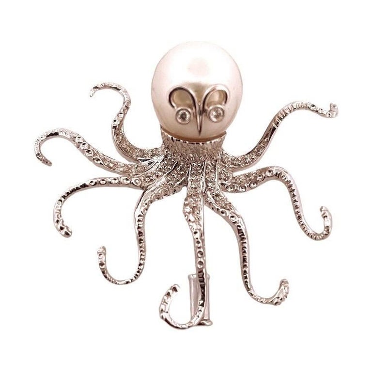Elegant 18K White Gold Octopus Pearl Diamond Brooch For Sale at