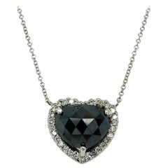 Chaîne collier en or blanc avec diamants noirs et diamants blancs de 5.11 carats