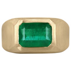 Anello in oro satinato Gypsy da uomo con smeraldo taglio smeraldo da 18 carati, solitario orizzontale
