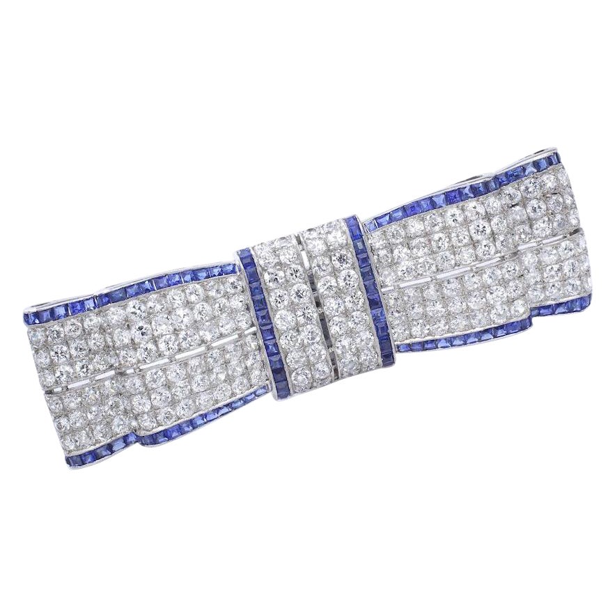 1930s Art Deco Bow Tie Diamond Platinum Brooch For Sale