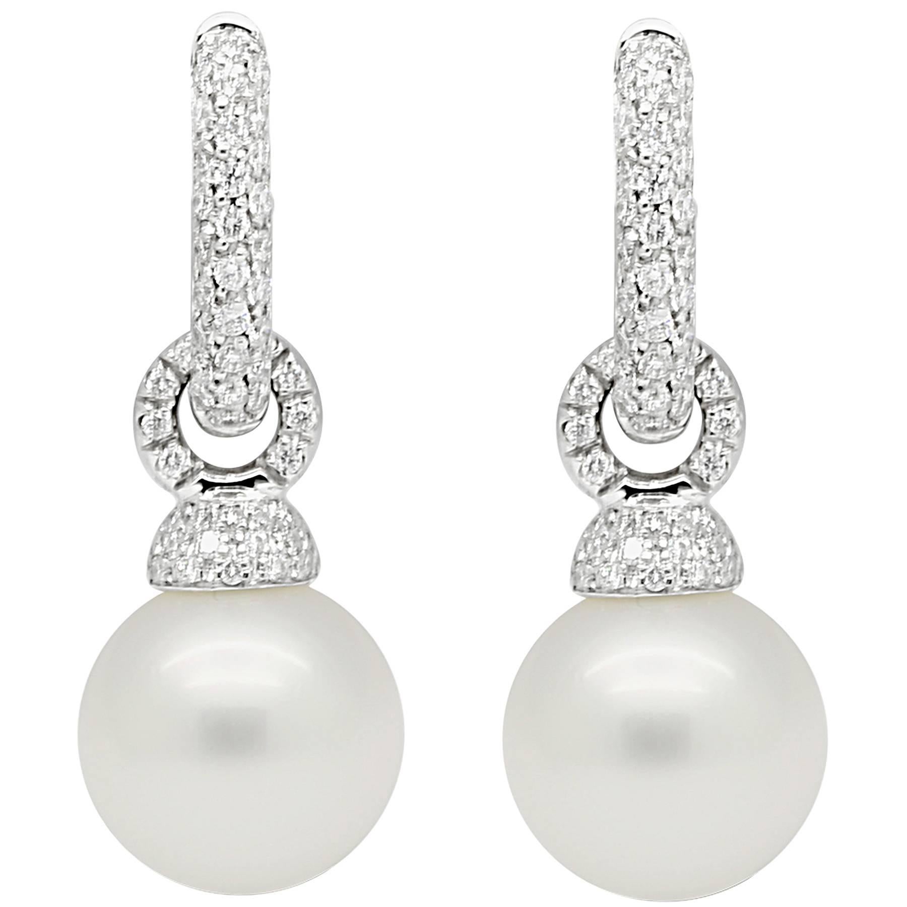 Ferrucci Italy White Pearls and Diamonds gold Earrings
