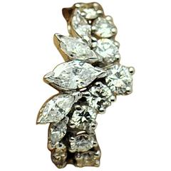 1960s Marquise and Round Diamond Platinum Ring 5