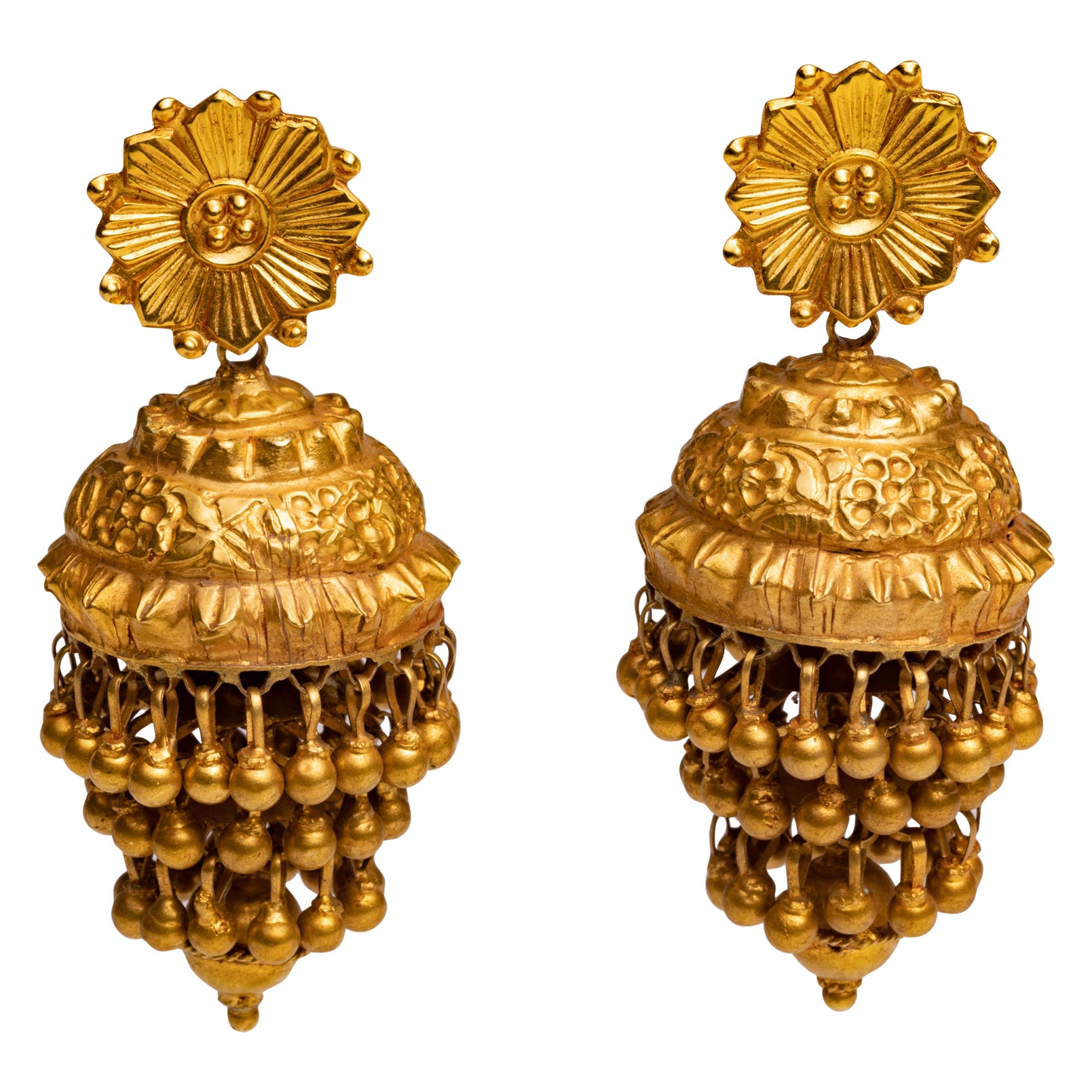 22K Gold Chandelier Earrings, India Mid 20th Century For Sale