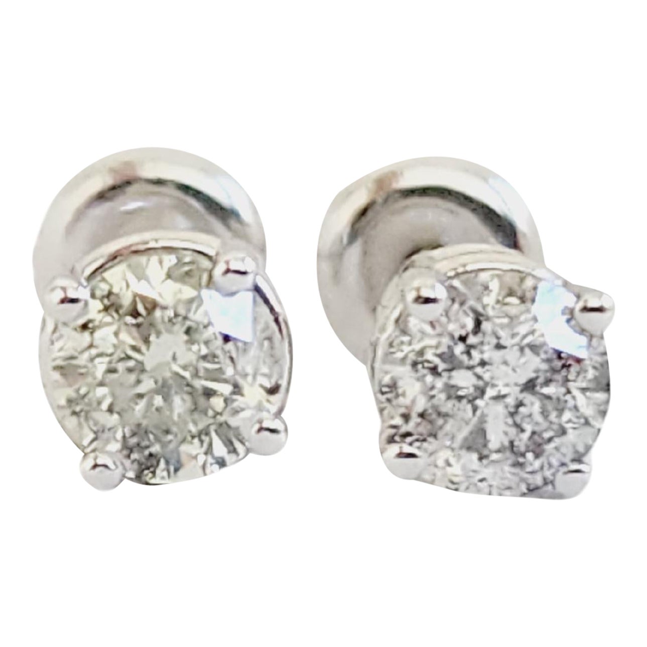 0.90 Cttw Natural Diamond Round Studs