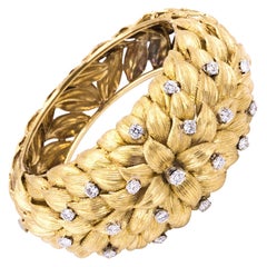18 Karat Gold Petals  Diamond Bracelet