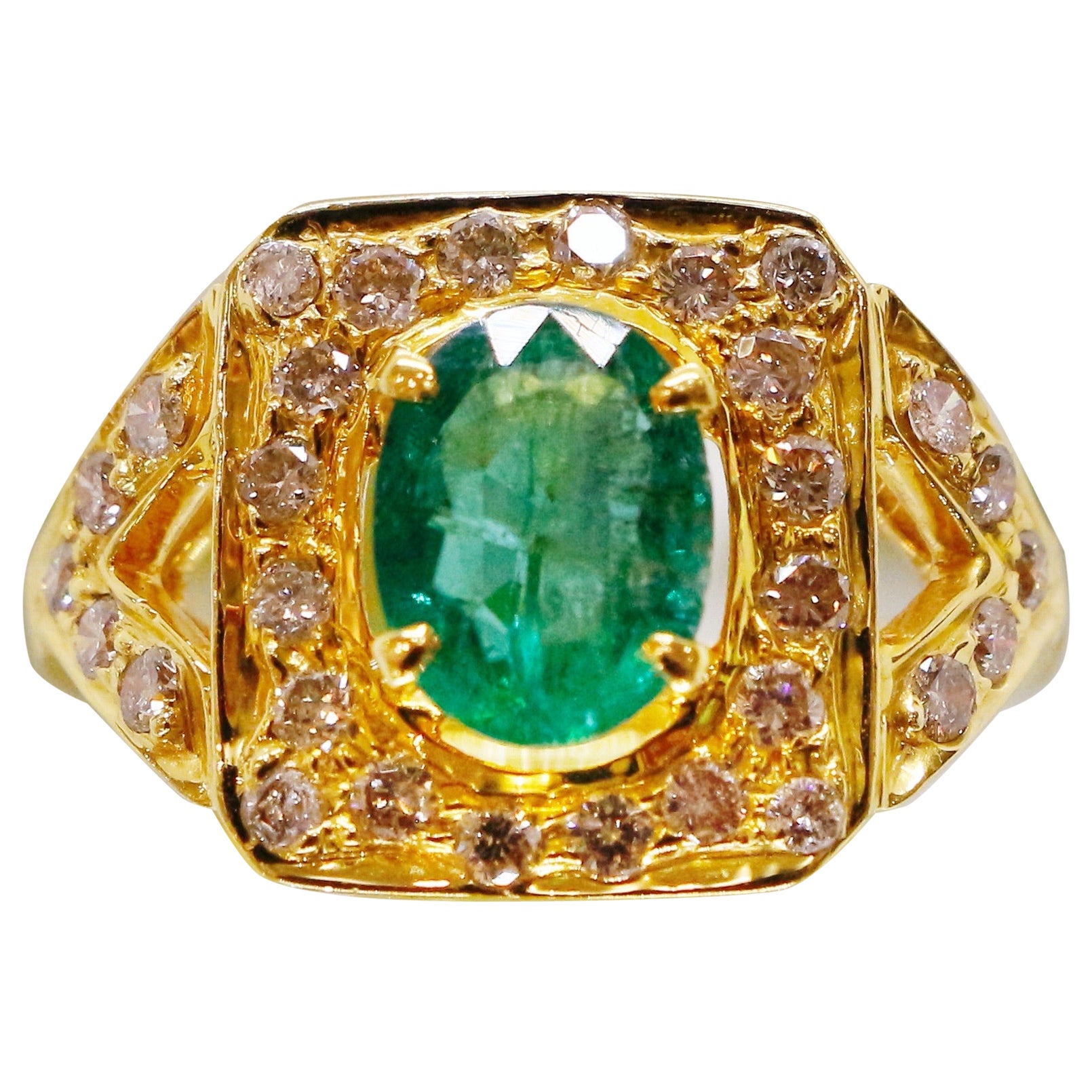 18kt Natural Emerald Engagement Ring For Sale