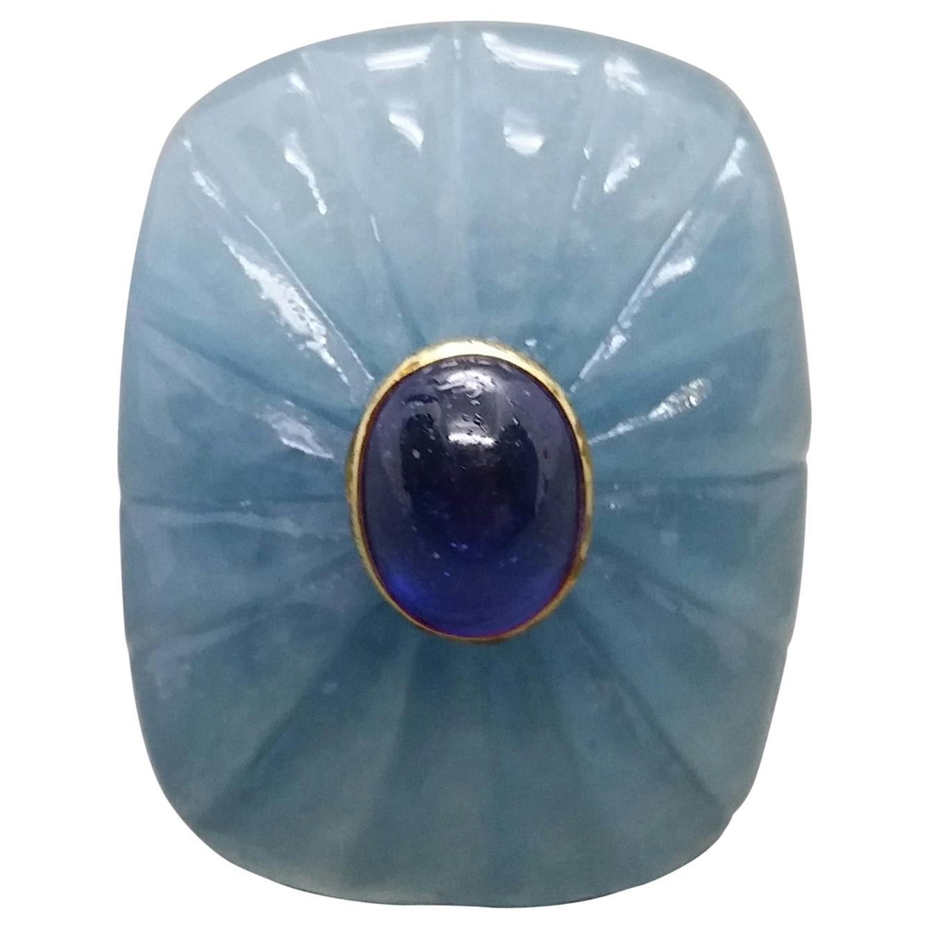 Engraved Cushion Shape Natural Aquamarine Blue Sapphire Oval Cab Yellow Gold For Sale