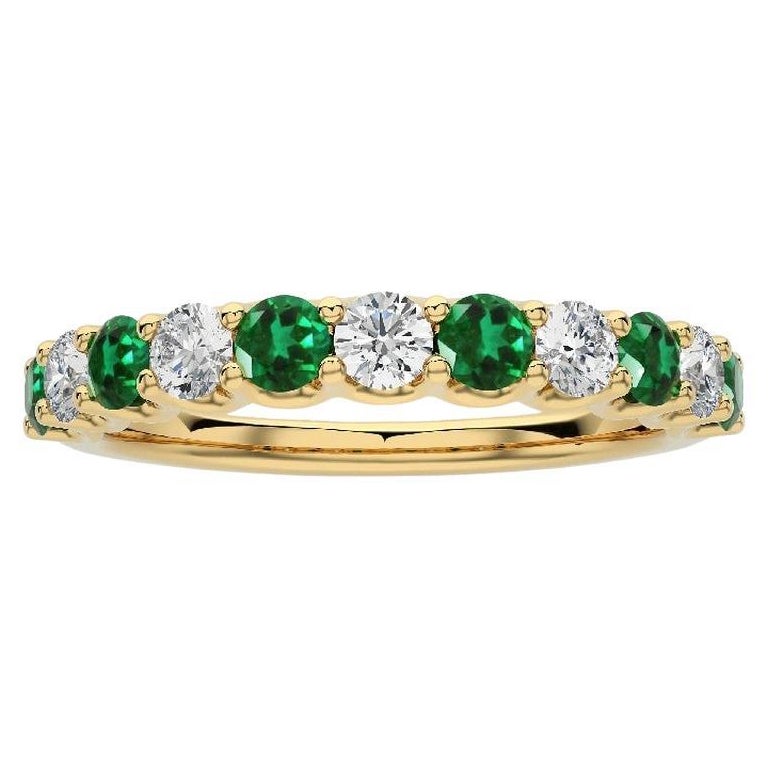 1981 Classic Ring: 0.33 ct Diamond and 0.5 ct Emerald in 18K Yellow Gold For Sale