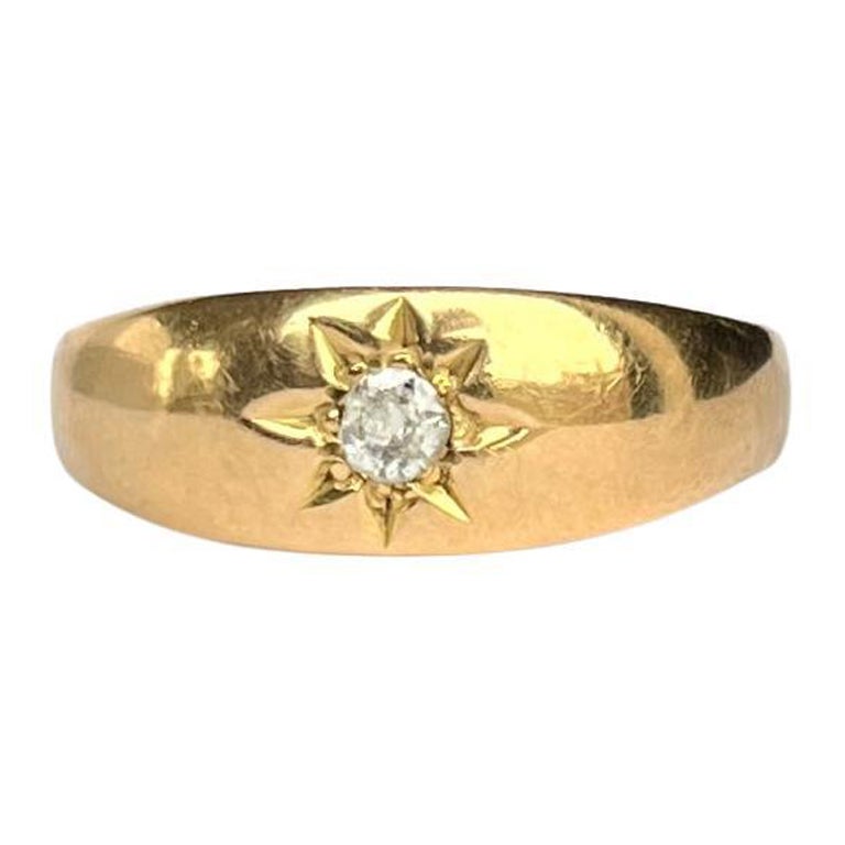 Antique Diamond and 9 Carat Gold Star Setting Band For Sale