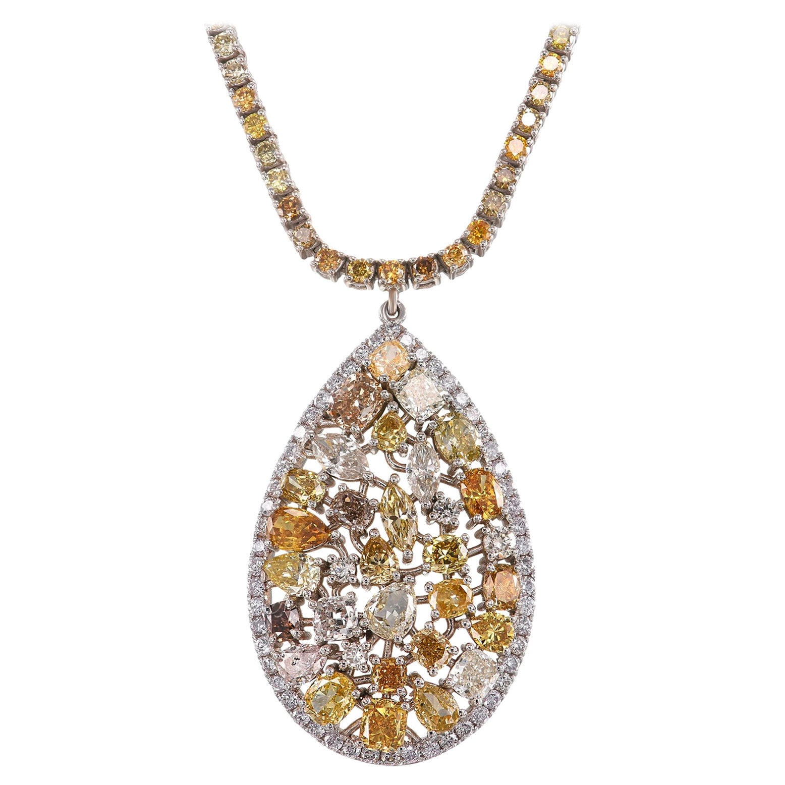 NO RESERVE!  -  10.67 Cttw Fancy Diamonds 14K White Gold Necklace & Pendant For Sale