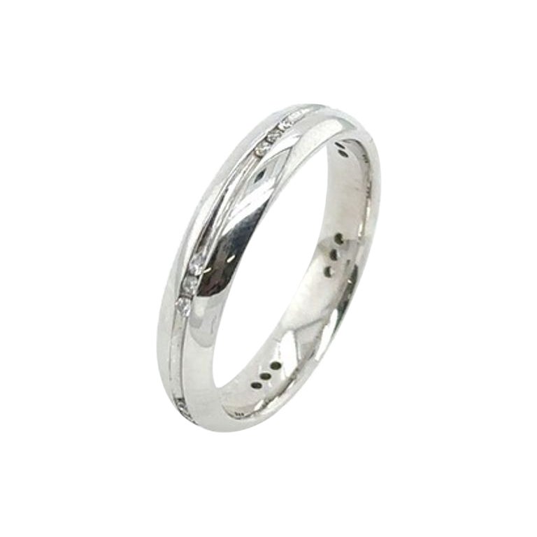 0.07ct 18 Round Diamonds Classic Court Shape Wedding Band in 18ct white gold For Sale