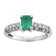 NO RESERVE 0.87CTW Green Emerald and Diamond 14K white Gold Ring