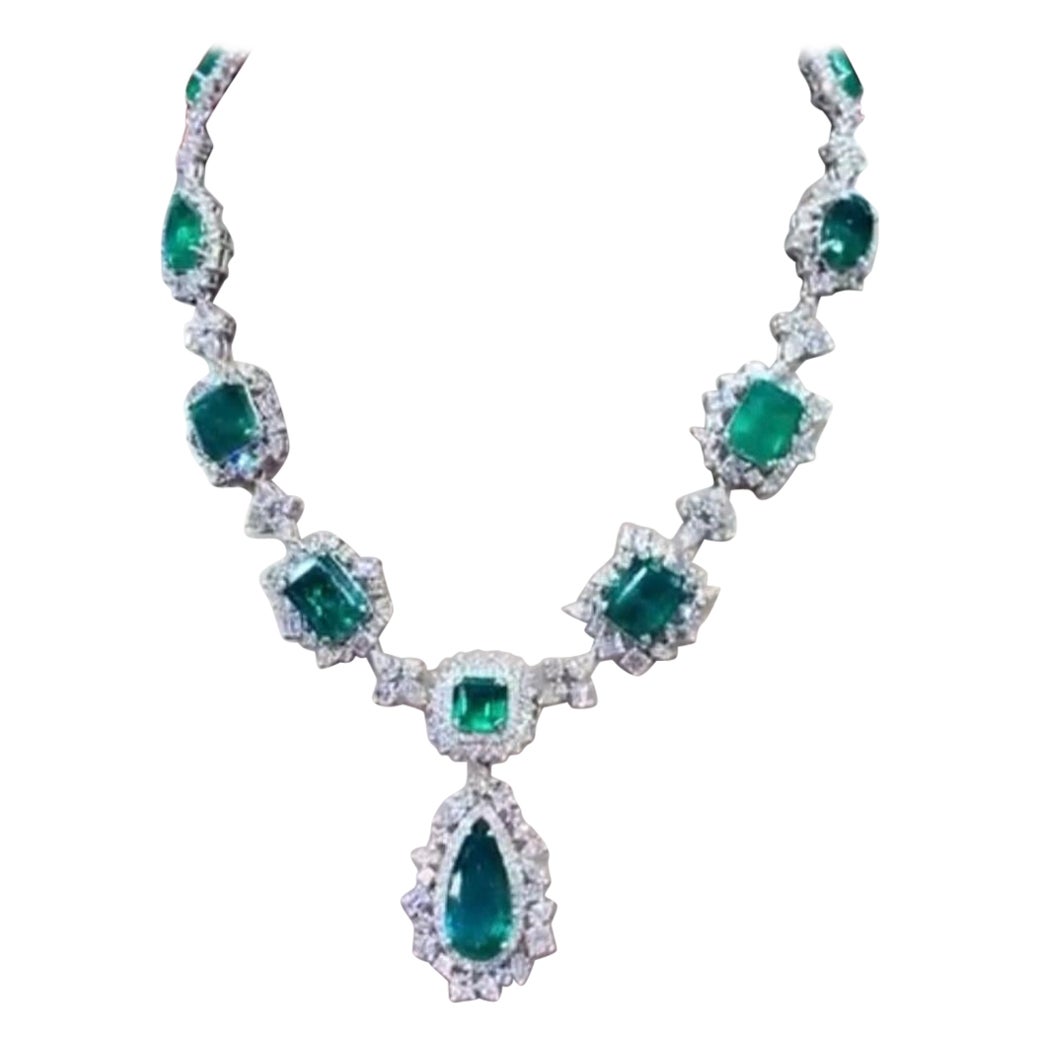 AIG Certified 59.97 Carats Zambian Emeralds 24.98 Ct  Diamonds 18K Gold Necklace For Sale