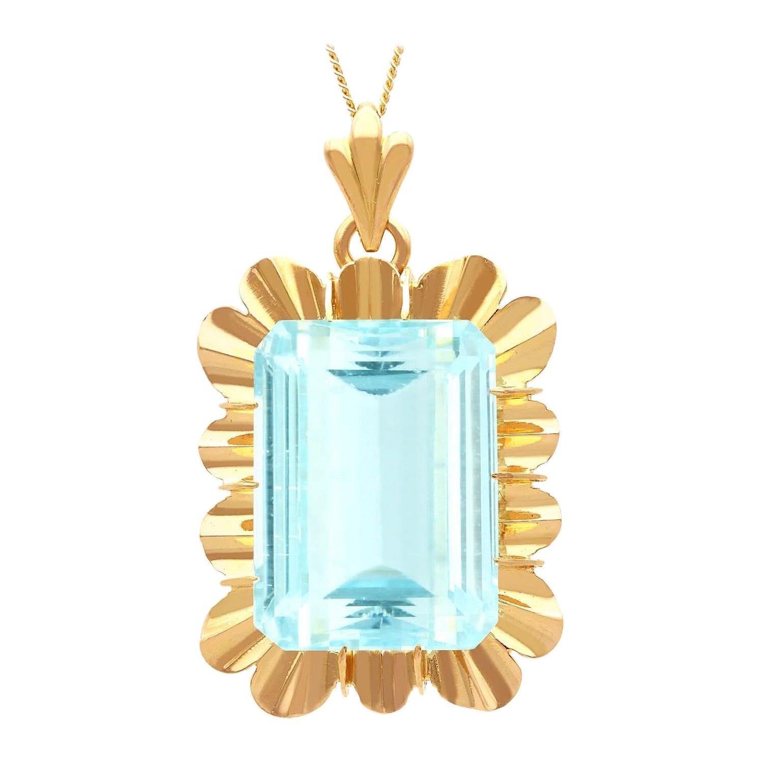 Vintage 23.66 Carat Aquamarine and 18K Yellow Gold Pendant