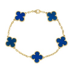 Van Cleef & Arpels, bracelet Alhambra à 5 motifs en or jaune et agate bleue VCARP34900
