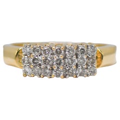 Bague grappe de diamants en or jaune 14 carats .35tdw, 4,4 g