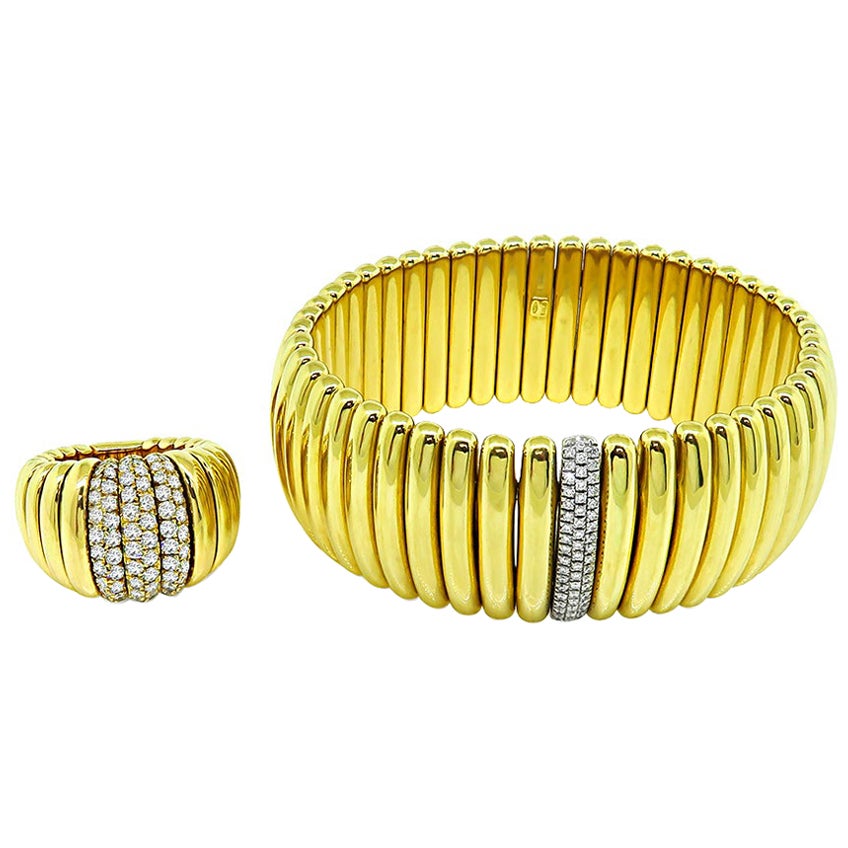 2.50ct Diamond Gold Flexible Ring and Bangle Set For Sale