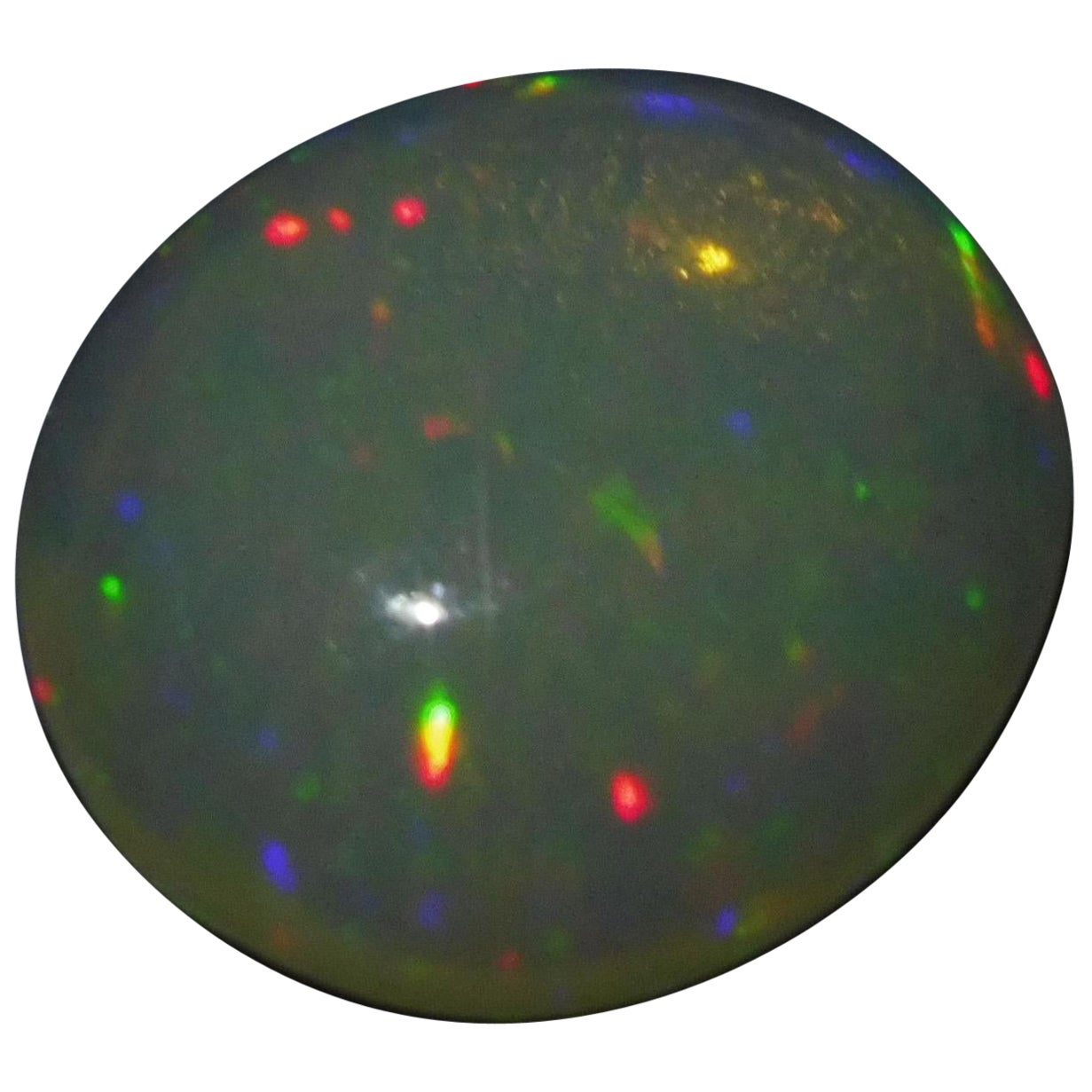 Cabochon ovale 4,89 carats  Opale