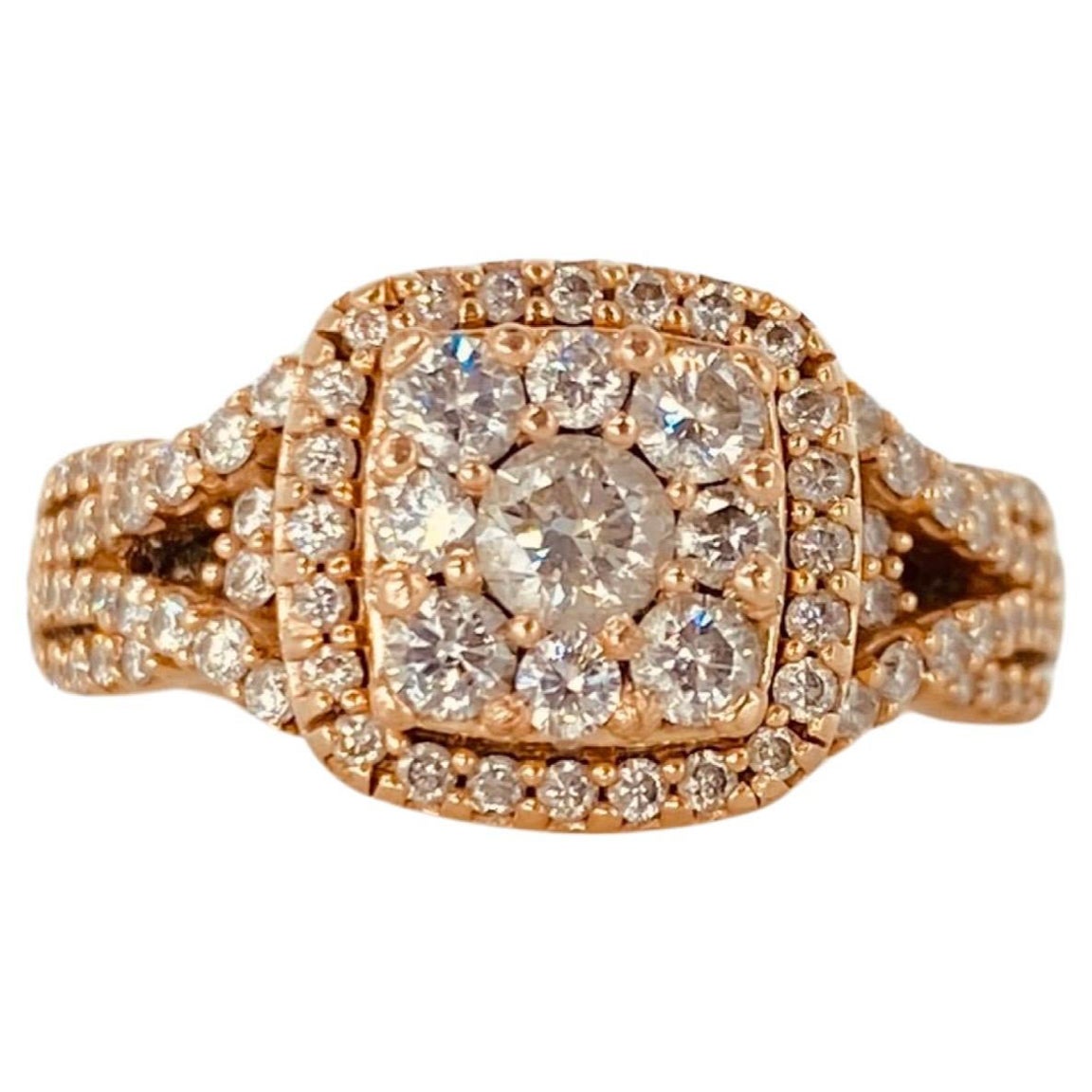 Vintage 1.50 Carat Diamonds Cluster Ring 14k Rose Gold For Sale