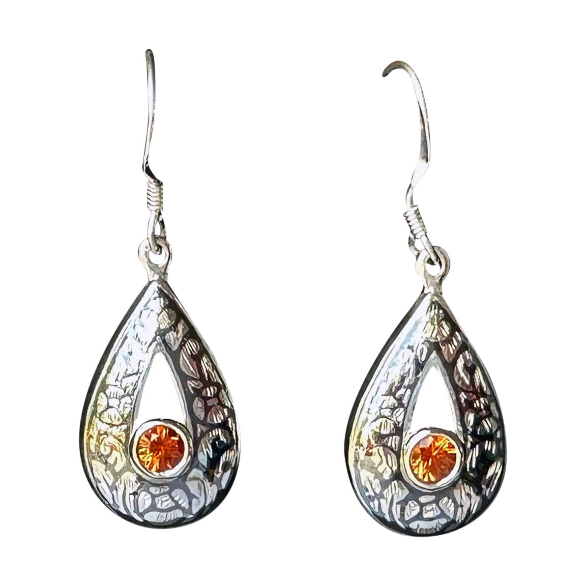 Silver Nielloware Earrings set with Orange Sapphires For Sale