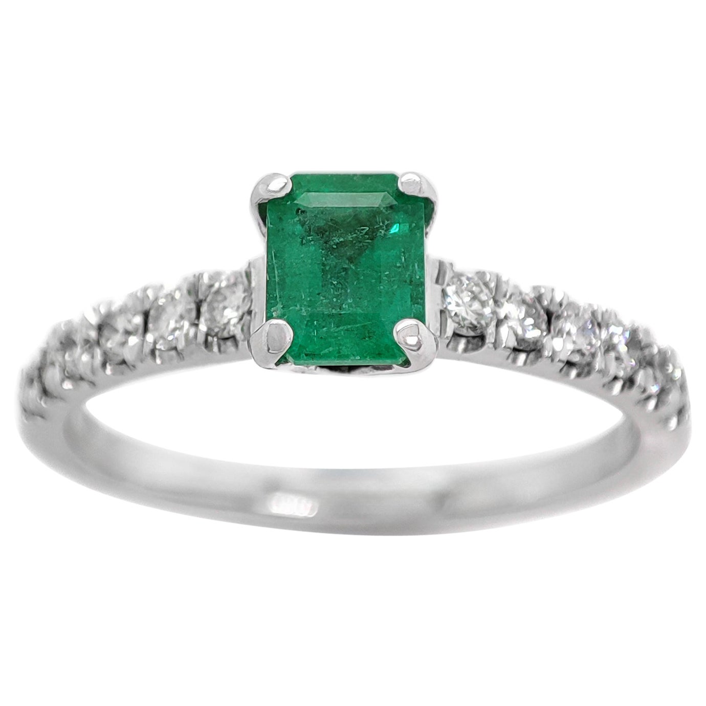 NO RESERVE 0.73CTW  Emerald and Diamond Enegement Ring 14K white Gold  For Sale