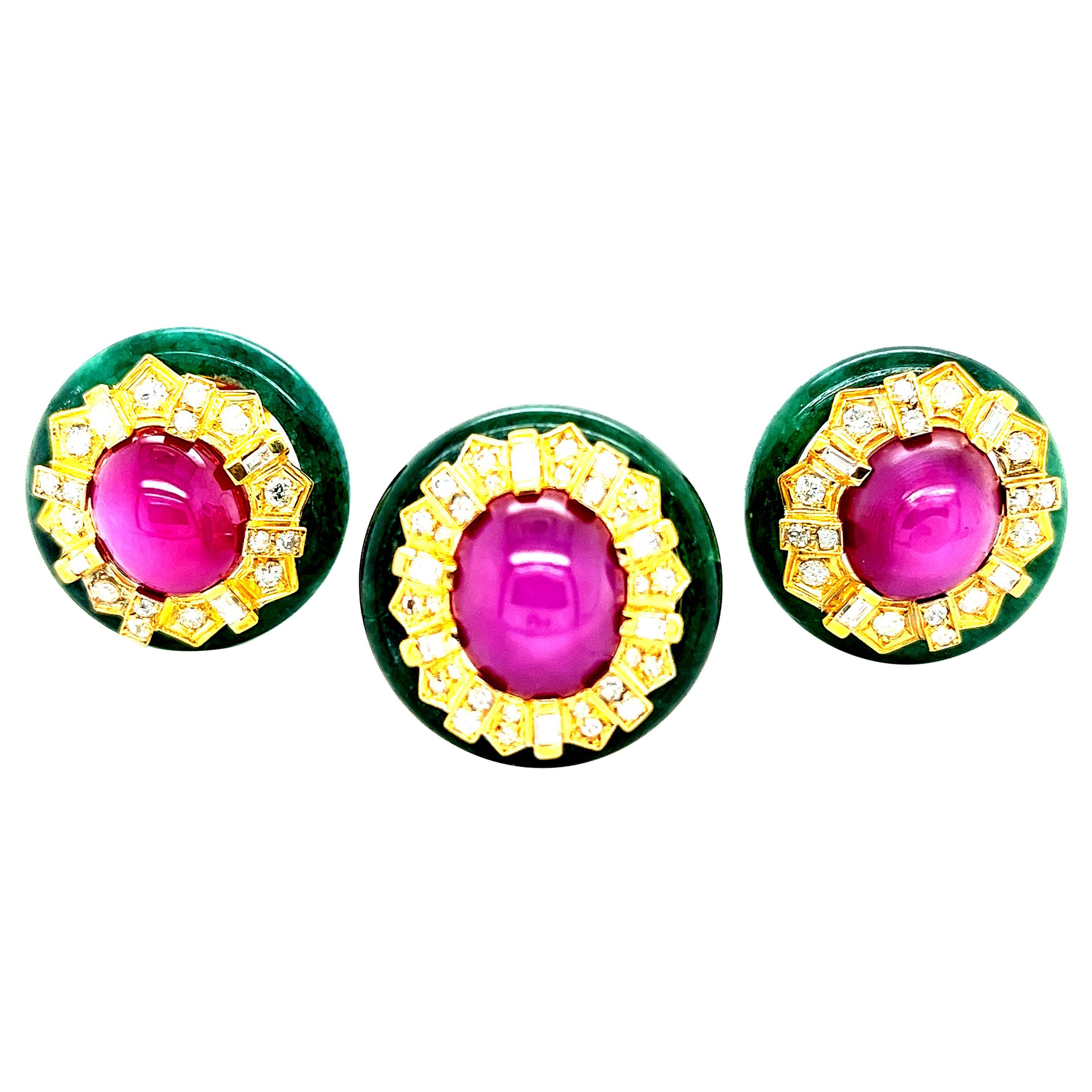 Cabochon-Cut Ruby Jade and Diamond 18K Gold Ring and Earrings Set For Sale