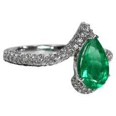Certified 1.17ct Muzo Green Colombian Emerald and Diamond Platinum Ring