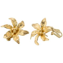 Tiffany 
Co. Gold Flower Earrings