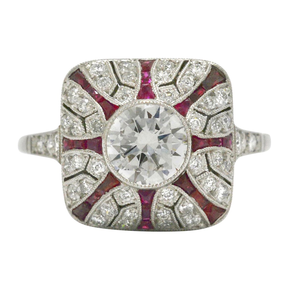 Bague cocktail de style Art déco avec diamants et rubis en vente