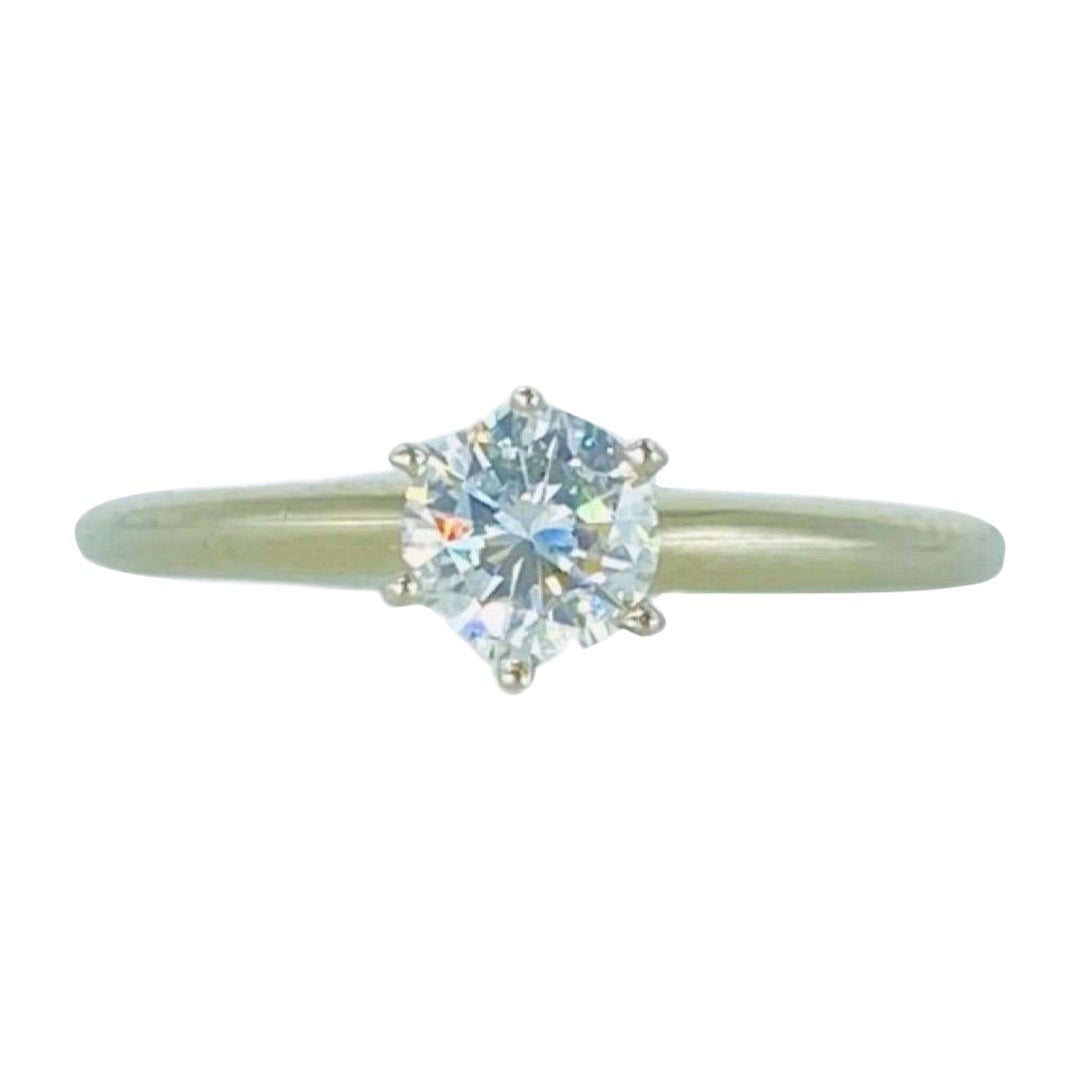 Tru-Joy Designer Bague de fiançailles en or blanc 14 carats avec diamant rond de 0,40 carat en vente