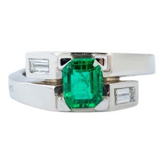 "Costis" Ring, with 0.98 carats emerald-cut Colombian Emerald and Diamonds