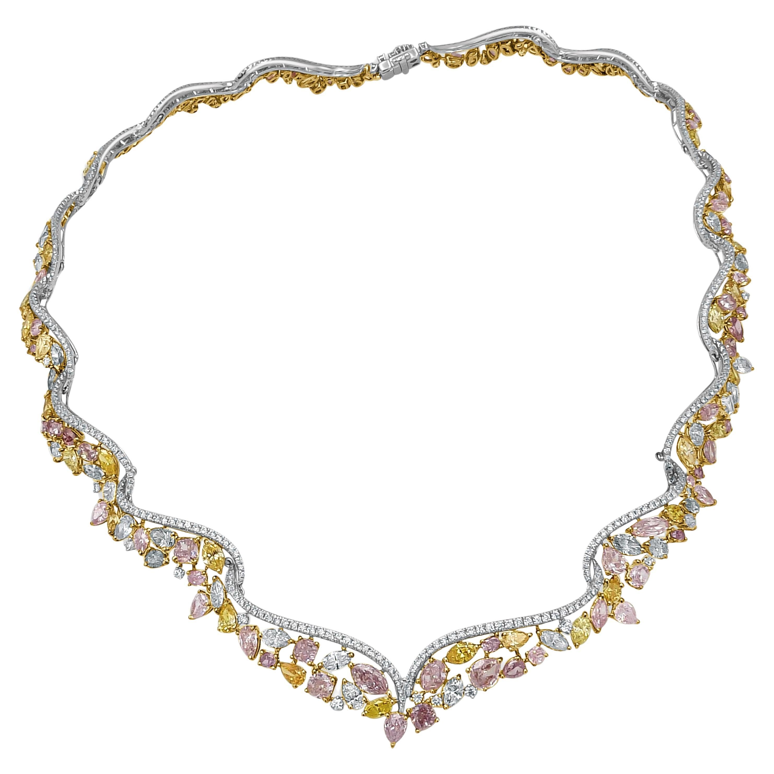 GIA Certified 29.43 Carat Handcrafted Natural Color Diamond Tiara Necklace ref40 en vente