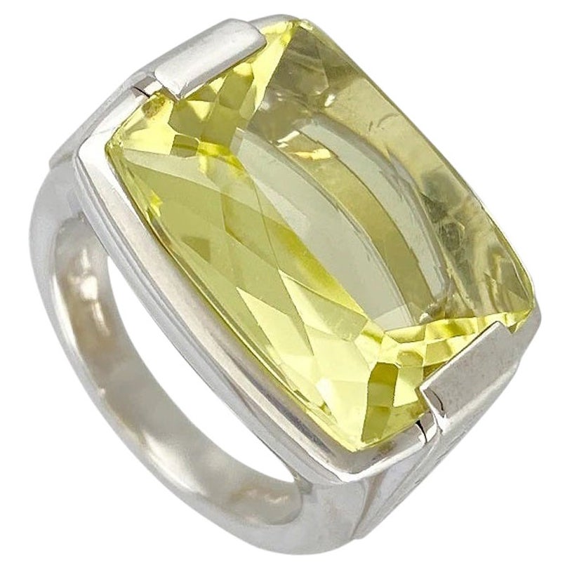 Bvlgari, bague Allegra vintage en or blanc 18 carats, citrine jaune, quartz citron en vente