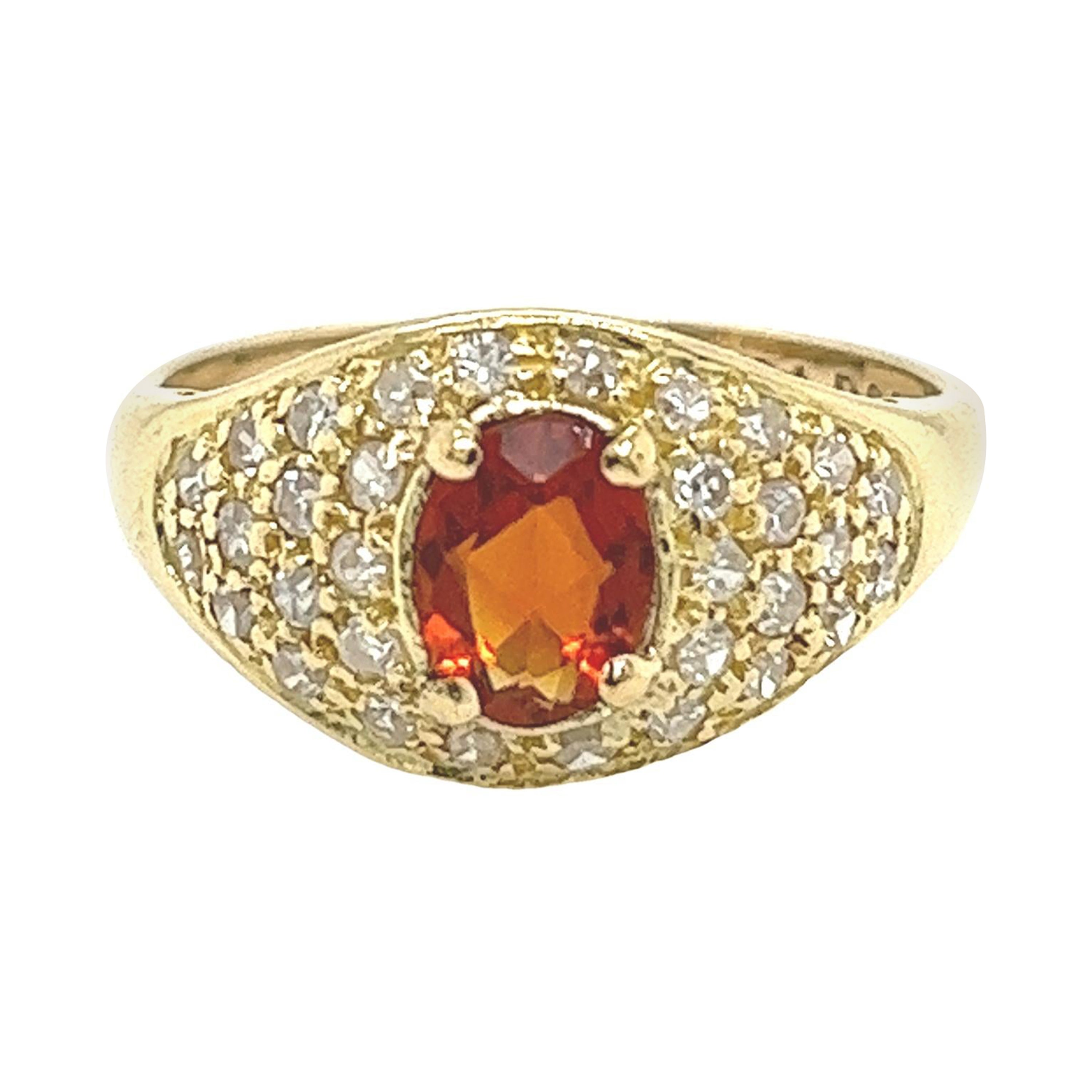Ovaler Citrin-Ring aus 18 Karat Gelbgold mit 0,35 Karat H/SI1 Diamanten