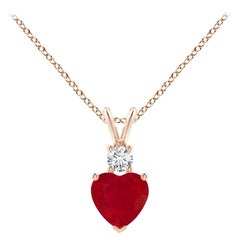 ANGARA Colgante de oreja de conejo con forma de corazón natural de 0,55 ct de rubí en oro rosa