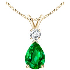 ANGARA Natürlicher 0.60 Karat Smaragd-Tropfen-Anhänger mit Diamant in Gelbgold