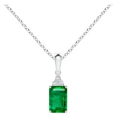 Natürlicher Smaragd-Anhänger im Smaragdschliff mit Diamant in Platin (Größe-6x4 mm)